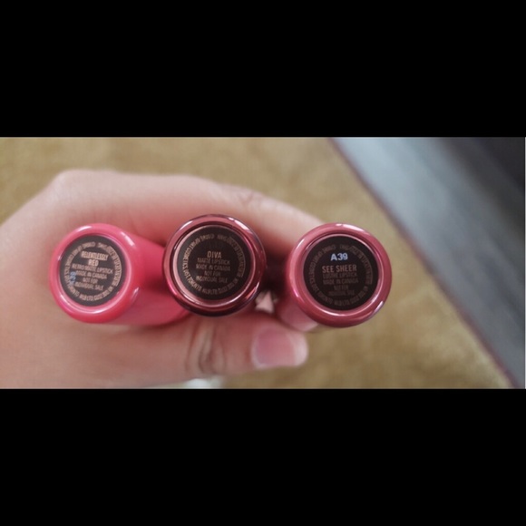 🆕 MAC 3Pc. Signature Stars Lipstick Set, - Picture 6 of 6